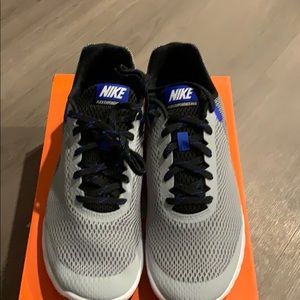 Men’s Nike Flex Experience RN 5 Size 9.5